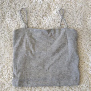 Tröja - En grå magtröja från gina.🙂