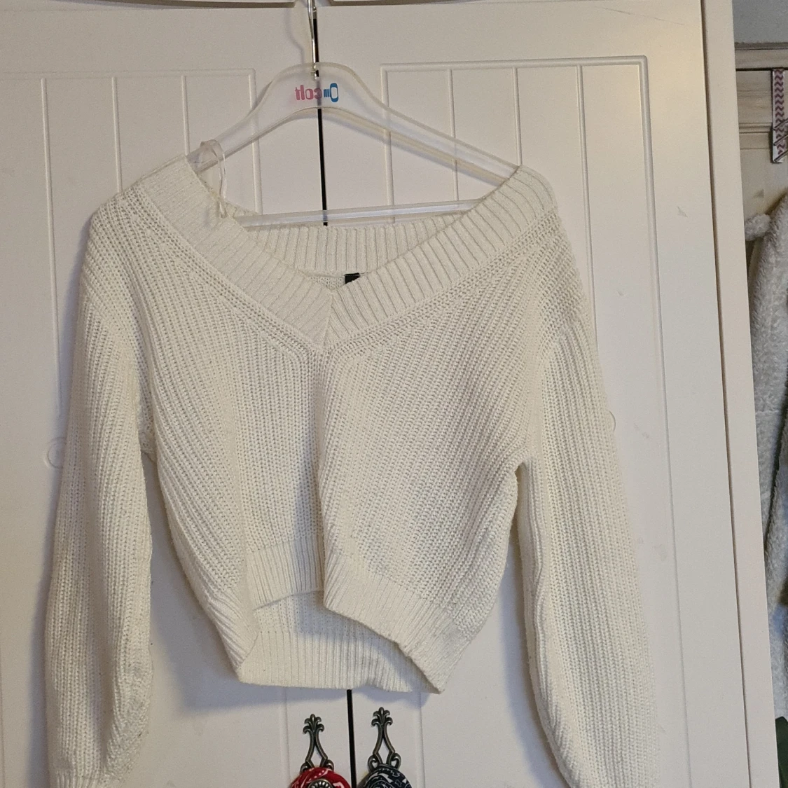 Vit stickad tröja 
