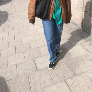 Hm x Lee - Säljer min finfina Hm x Lee jeans! Perfekt skick!