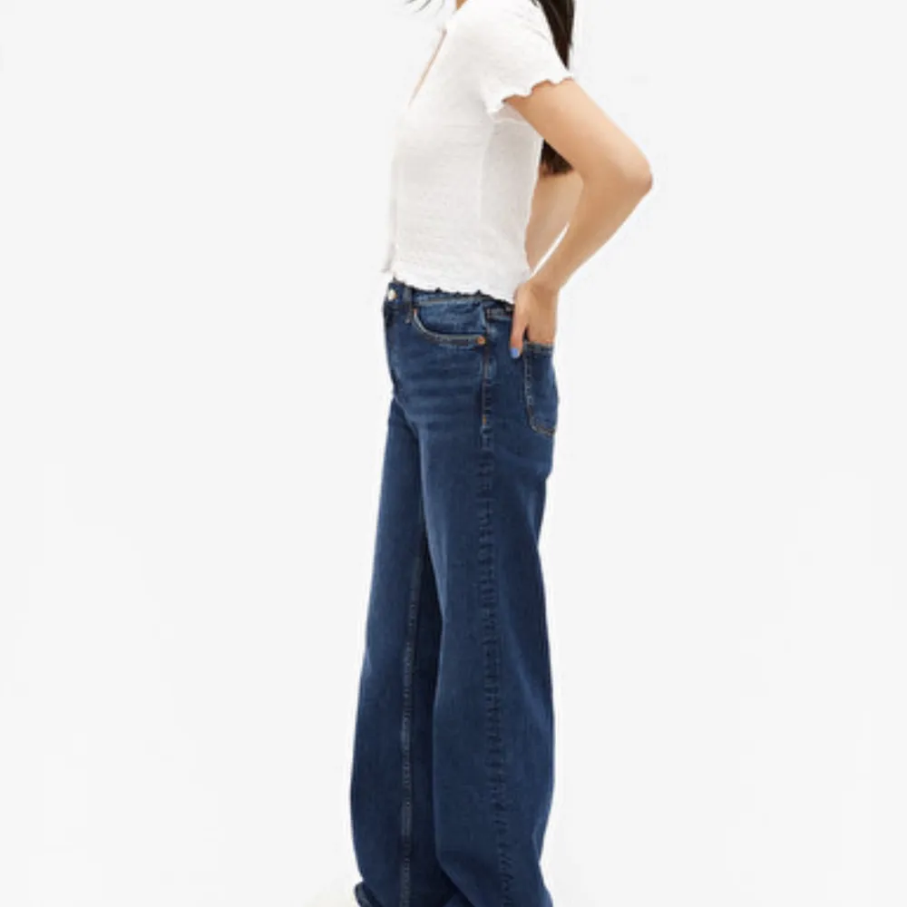 Säljer dessa Yoko jeans i hyfsat fint skick då de inte kommer till användning🙌🏼🙌🏼Hör av dig om du har frågor . Jeans & Byxor.