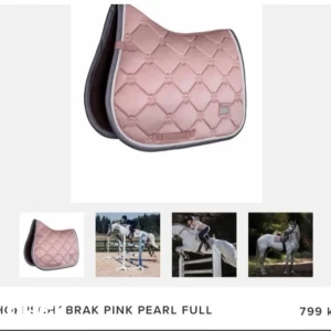 Es schabrak  - Säljer för ja rider inte längre. Vill bli av med det så fort som möjligt gärna så priset kan diskuteras. Fint skick men endast lite häst hår men tvättas självklart innan ja skickar.