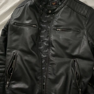 Von dutch  - Von dutch skinn jacka