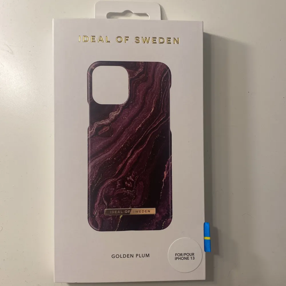 Mobilskal till iphone 13 från ideal of Sweden i färgen golden plum. Helt oänvänt kvar i förpackning. Kan mötas upp i Stockholm eller frakta!. Accessoarer.