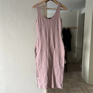 Rosa klänning  - Superfin och skön klänning