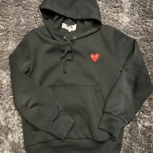 Cdg hoddie - Skick 7/10