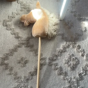 Köpphäst - Käpphäst fint skick finns på övrigt plag