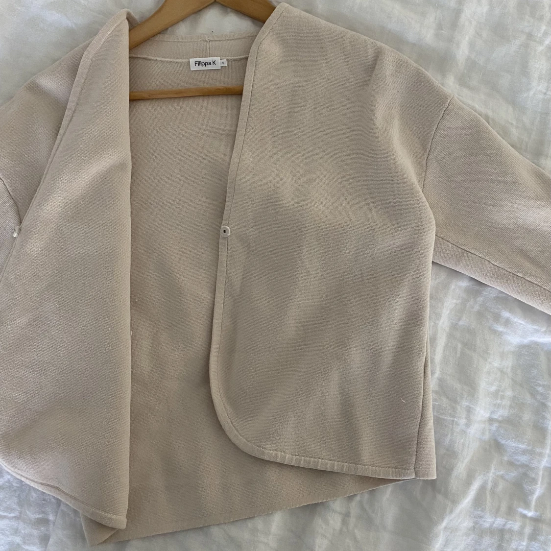 FILIPPA K - ljusbeige kofta - 91