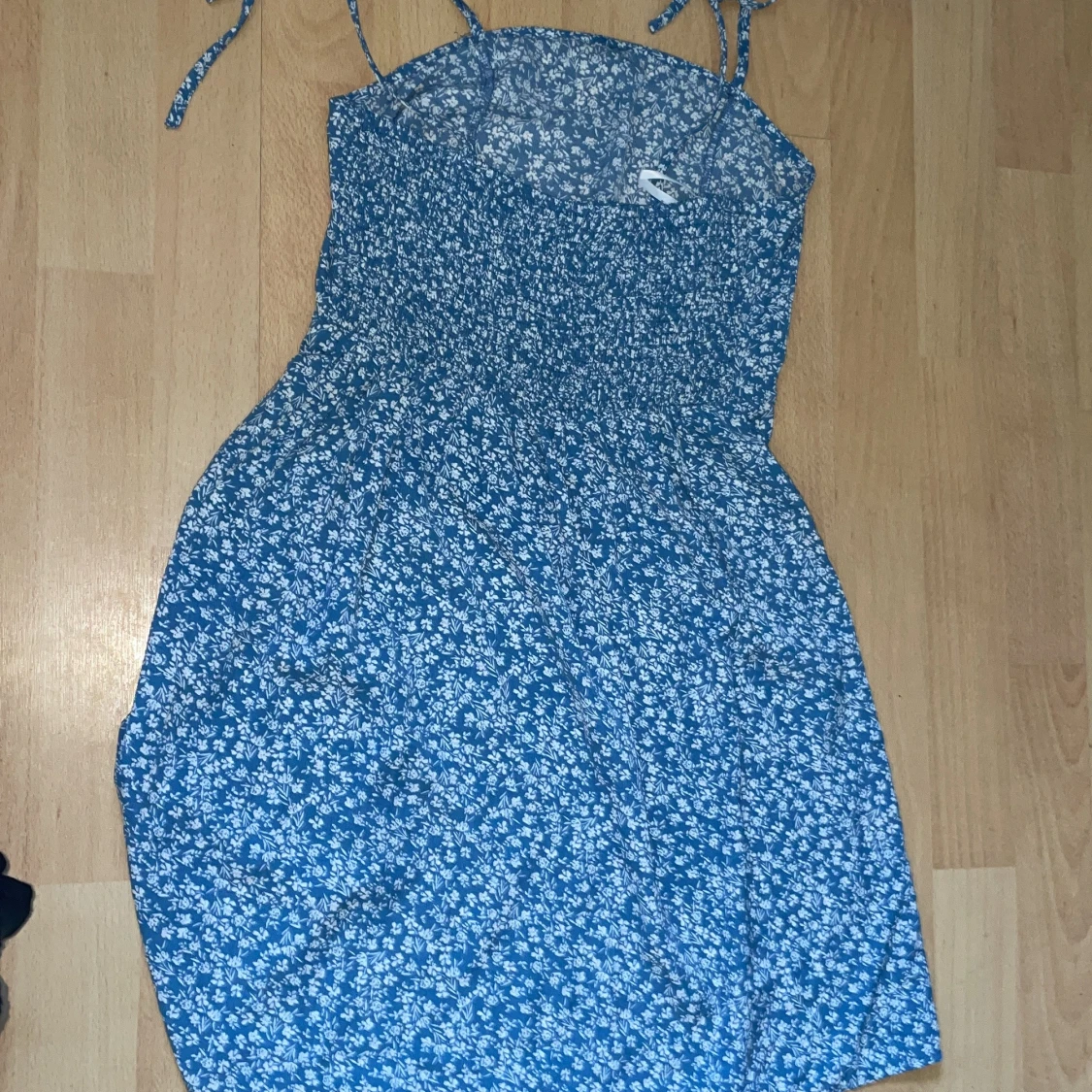 Jättesöt sommarklänning i storlek S-36 - 90