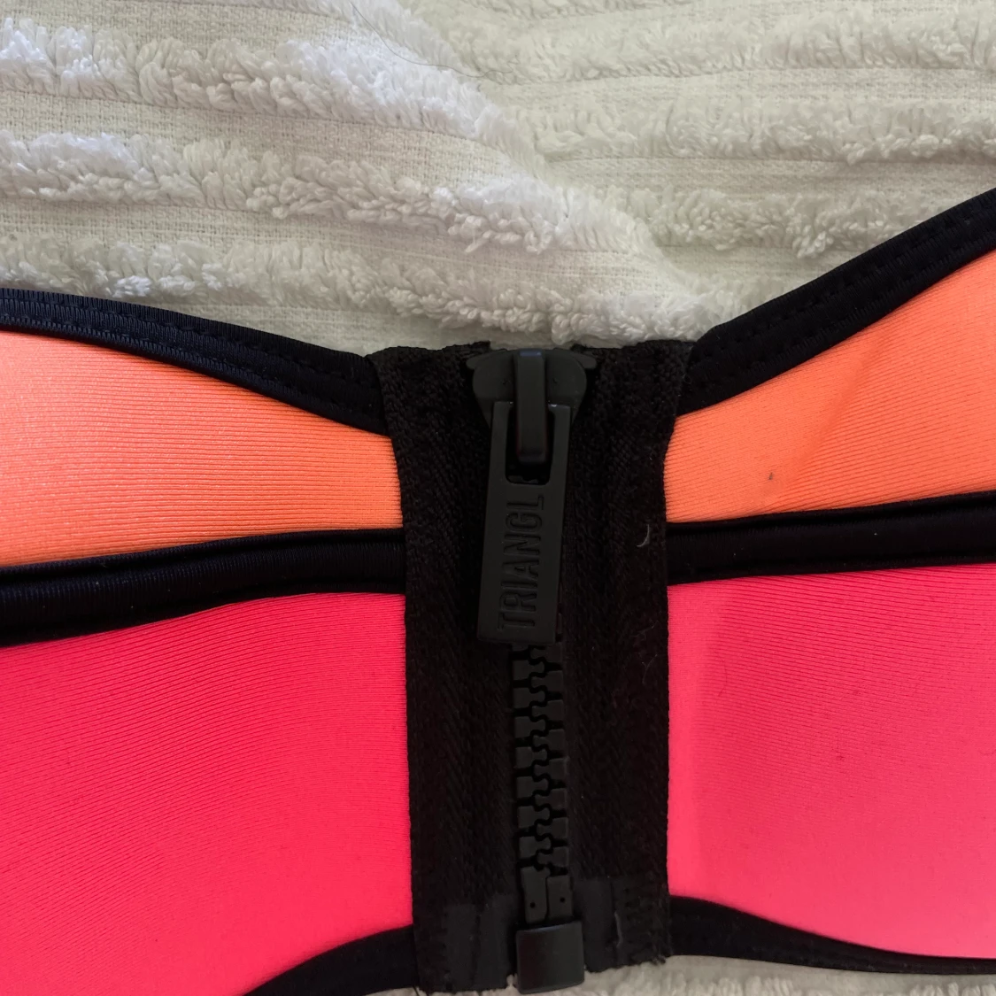 Triangl bikiniöverdel - 90