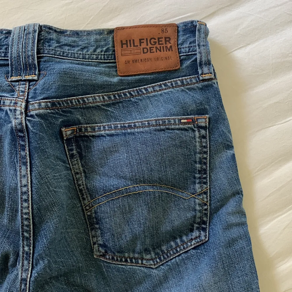 tommy hilfiger jeans i fint skick🫶🏻. Jeans & Byxor.