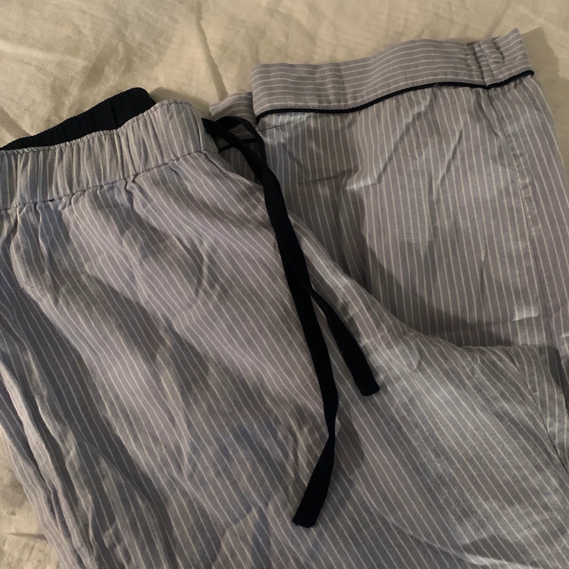 Randiga pyjamasbyxor 