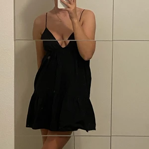 Klänning - Populär klänning från zara i strl S, slutpris+ frakt 66kr