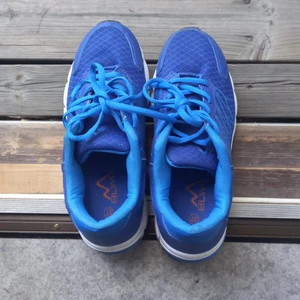 Running Shoes Never Used  - 37