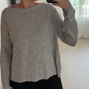 Gråmelerad tröja - Superskön gråmelerad tröja🤍