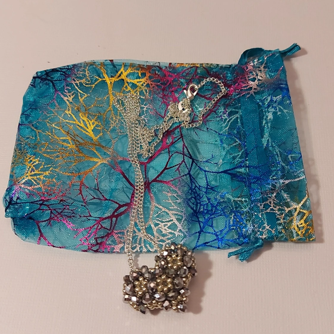 ETT TJUSIGT BULLIGT HJÄRTA (HANDGJORT) - 90