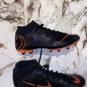 Nike - Nästan som nya