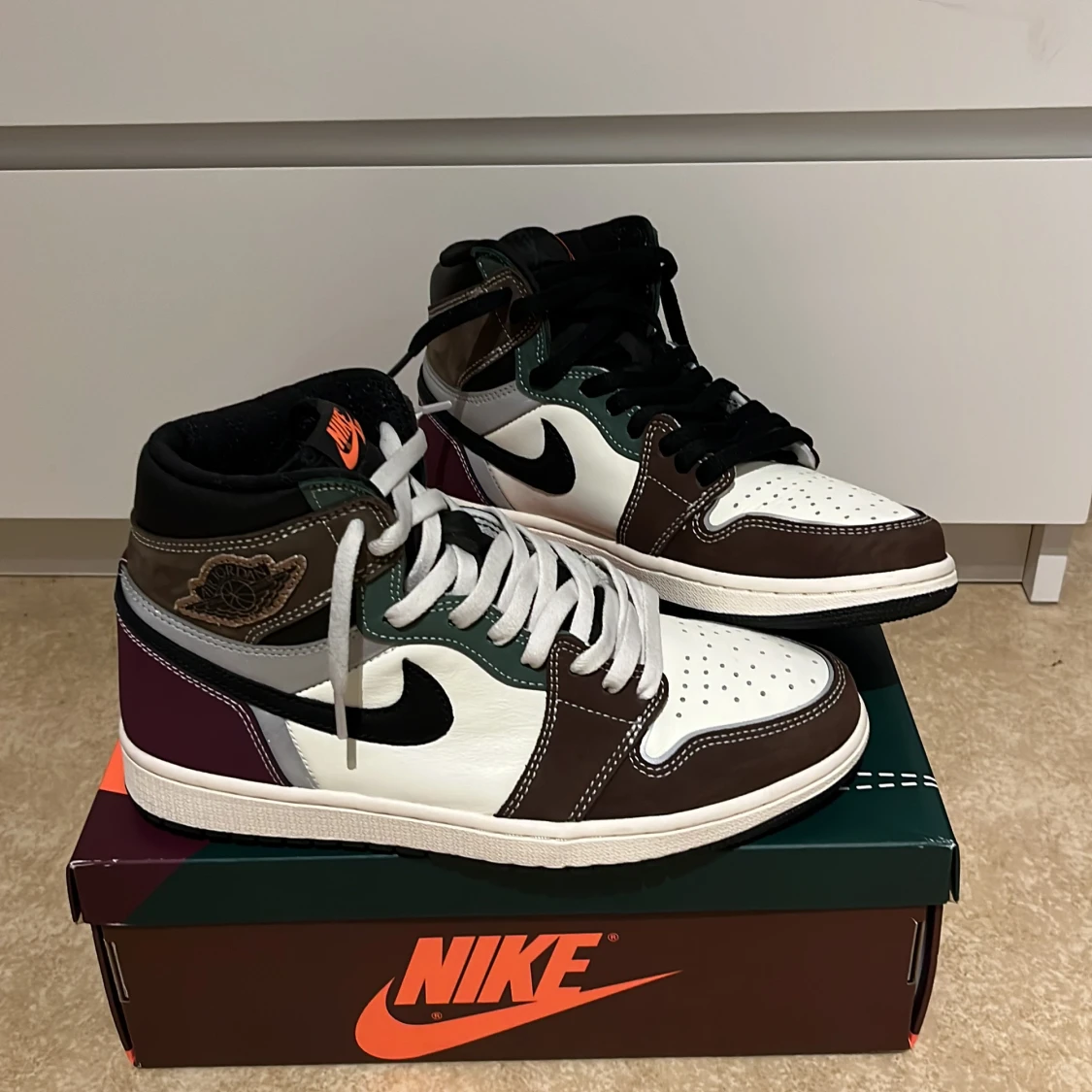 🟤Jordan 1 High HandCrafted🟣🟢 - 91