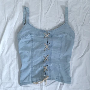 Jeanskorsett - Jeanskorsett<3