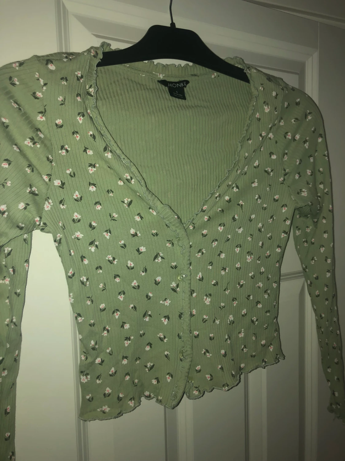 Monki tröja/ kofta, strl. S