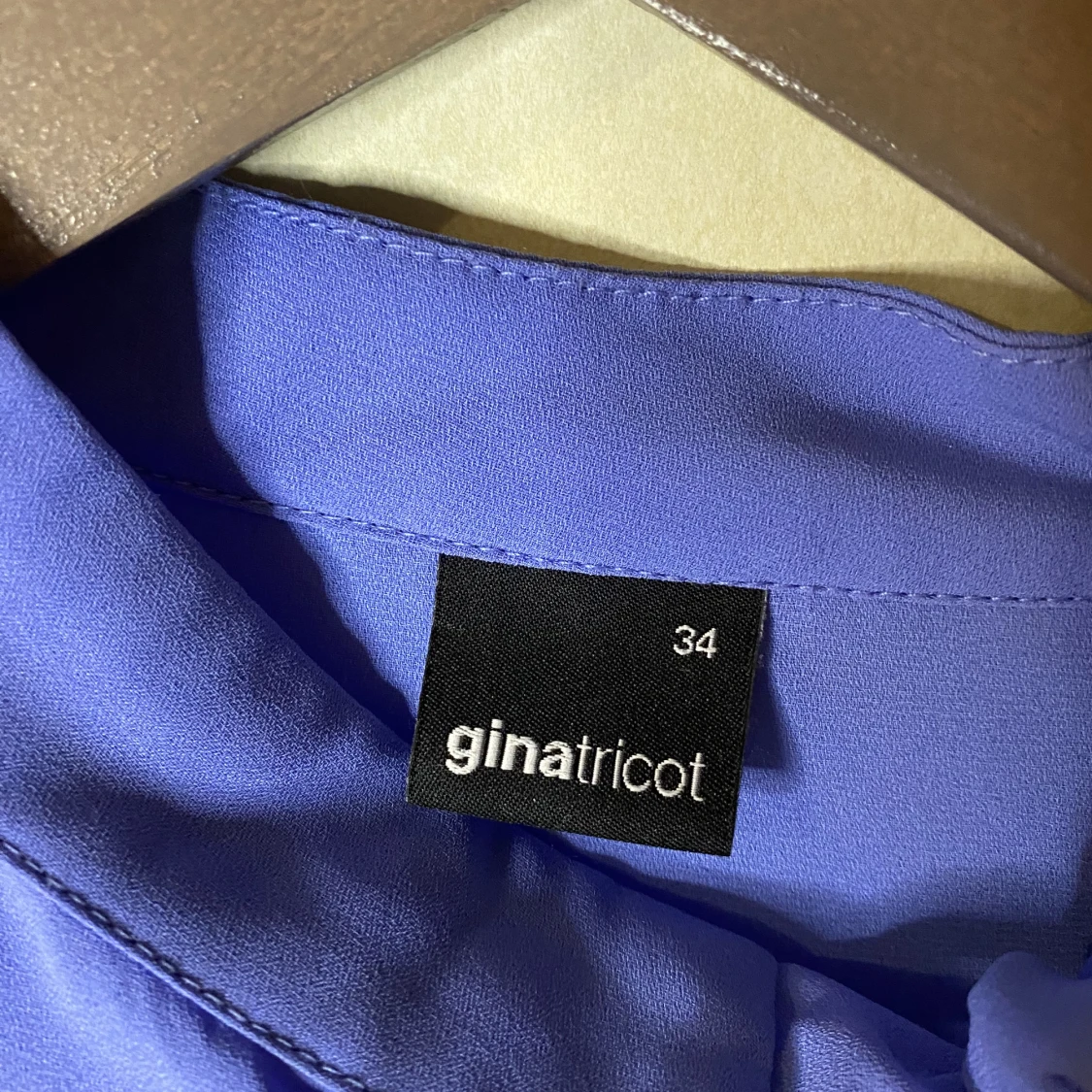 Blus i Strl. XS - 91