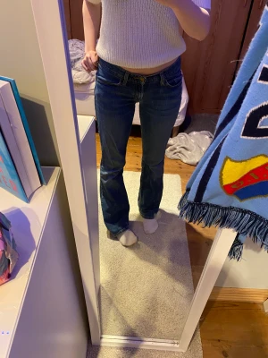 Levi's jeans! - Superfina levi's jeans som jag tröttnat på, varit favoriter så länge!!💕