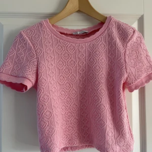 Rosa topp - Rosa topp från Zara, storlek S i nyskick💗💗