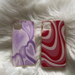 Mobilskal iPhone 11 - Jättefina mobilskal till iPhone 11, oanväda i nytt skick💕💕💕 50kr för båda, 30kr för ett💕💕💕