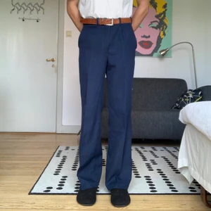 Mörkblåa Kostymbyxor från Sears. Strl 34 - Kostymbyxor från Sears. Strl 34 Reg.Fit Ull