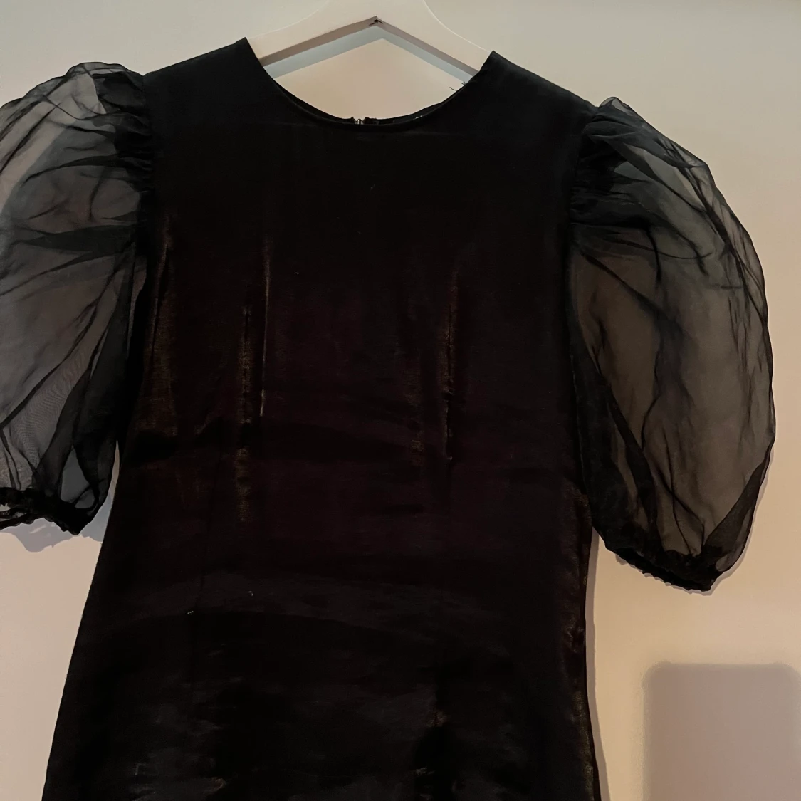 Silkes topp med transparens armar😍