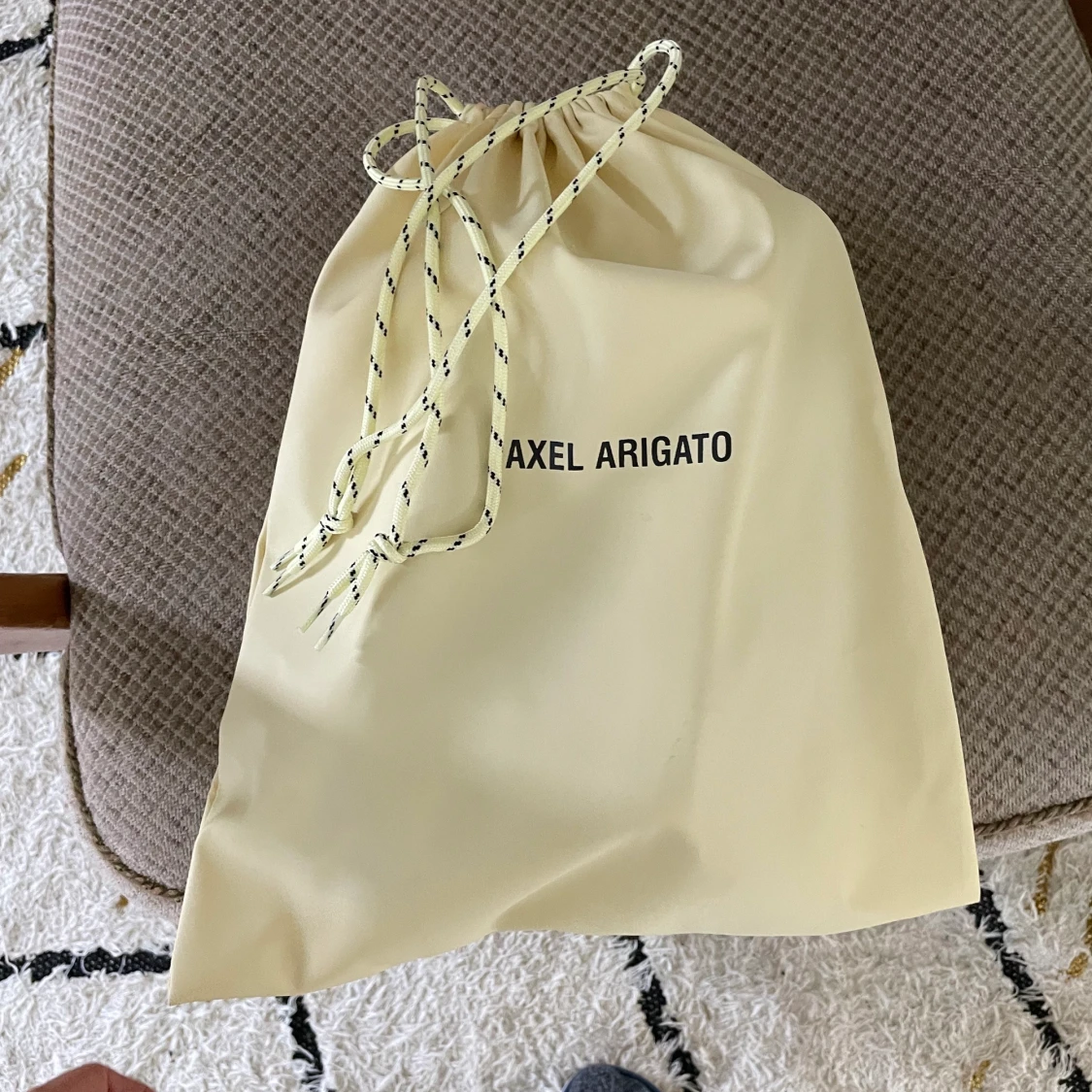 ARIGATO SKOR 1 250kr - 90