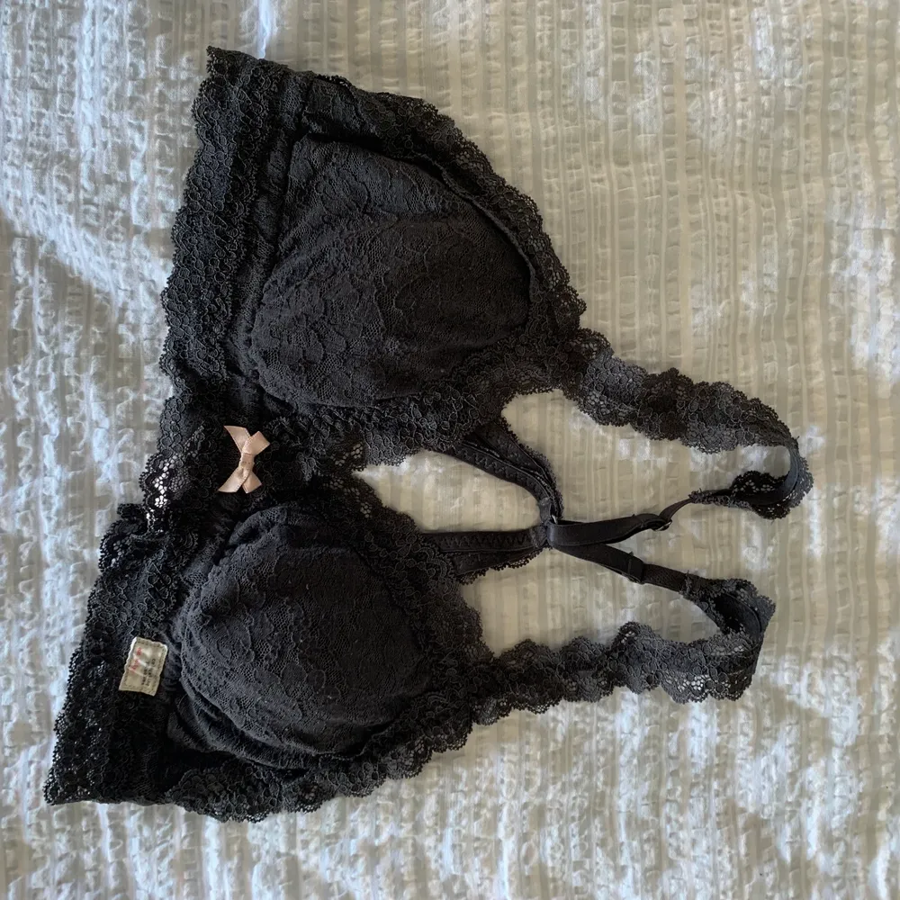 Söt bralette från Odd Molly i strl 1 (ungefär XS/S). Toppar.