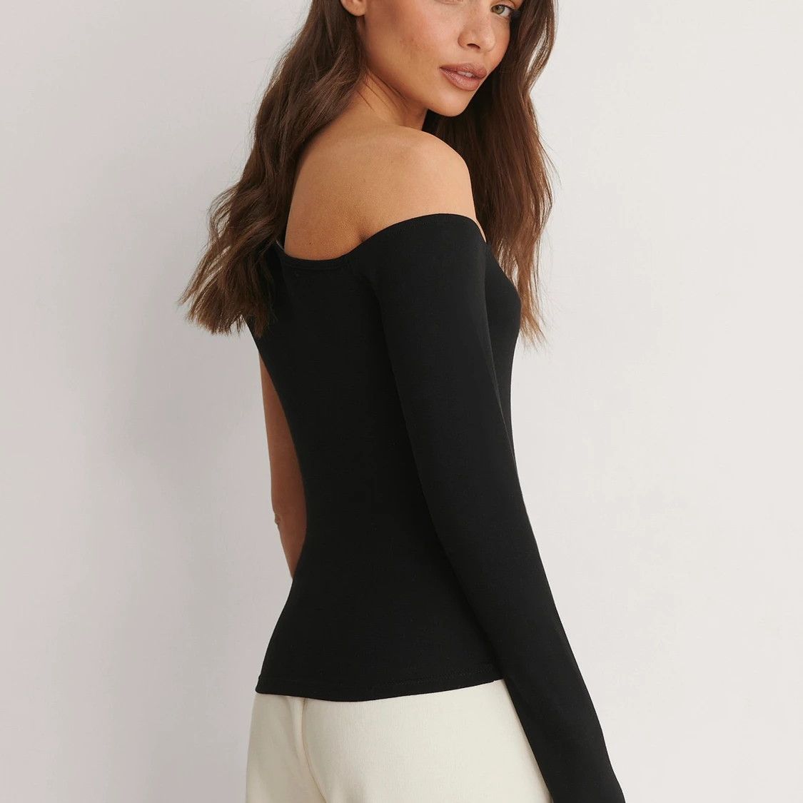 Helt ny off shoulder-topp - 91