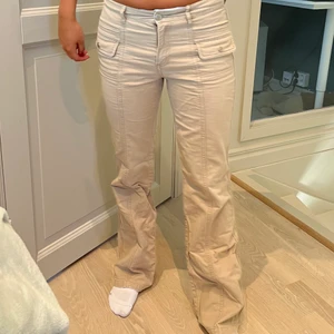 Jeans - Dom snyggaste jeansen!!! Storlek 34, budgivning om fler är intresserade