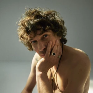 Hotellnatt 27 Augusti Göteborg  - Hej! Jag har ett extra boende för två personer i centrala Göteborg natten 27-28 Augusti i samband med Håkan Hellström-konserten. Skriv om du är intresserad!!