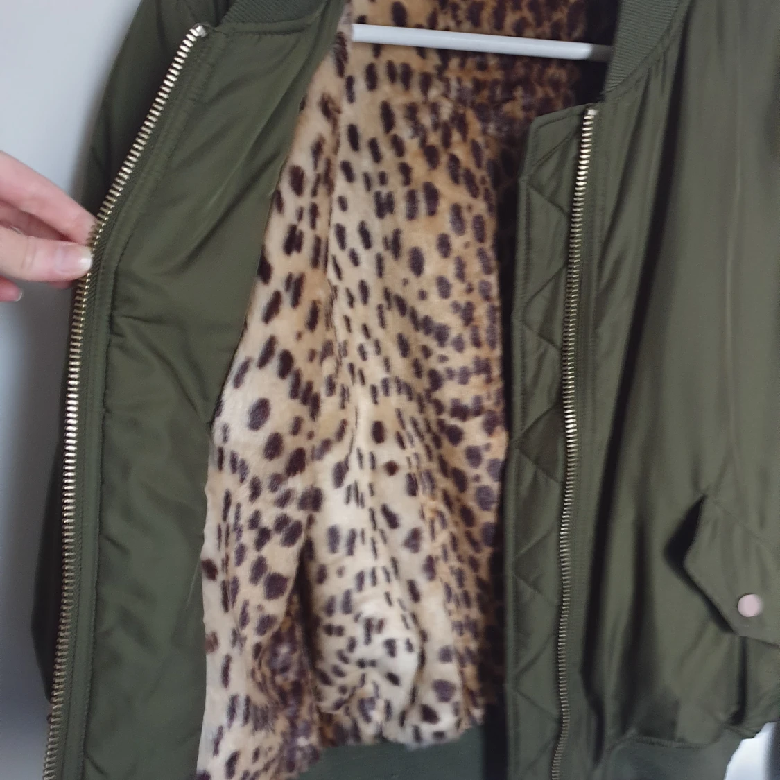 Militärgrön bombarjacka  - 91