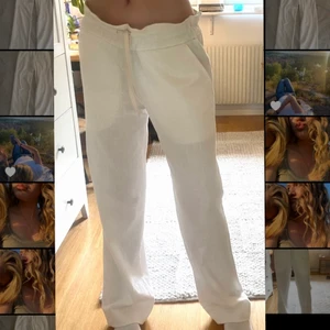 Linnebyxor M - Säljer dessa as snygga low waist vita linnebyxor.  Köpte dem från sellpy för två år sen men kommer inte riktigt till användning länge. Jag har storlek 36 men skulle säga att dem även passar större storlekar. Köparen står för frakten. Kan mötas i stockholm