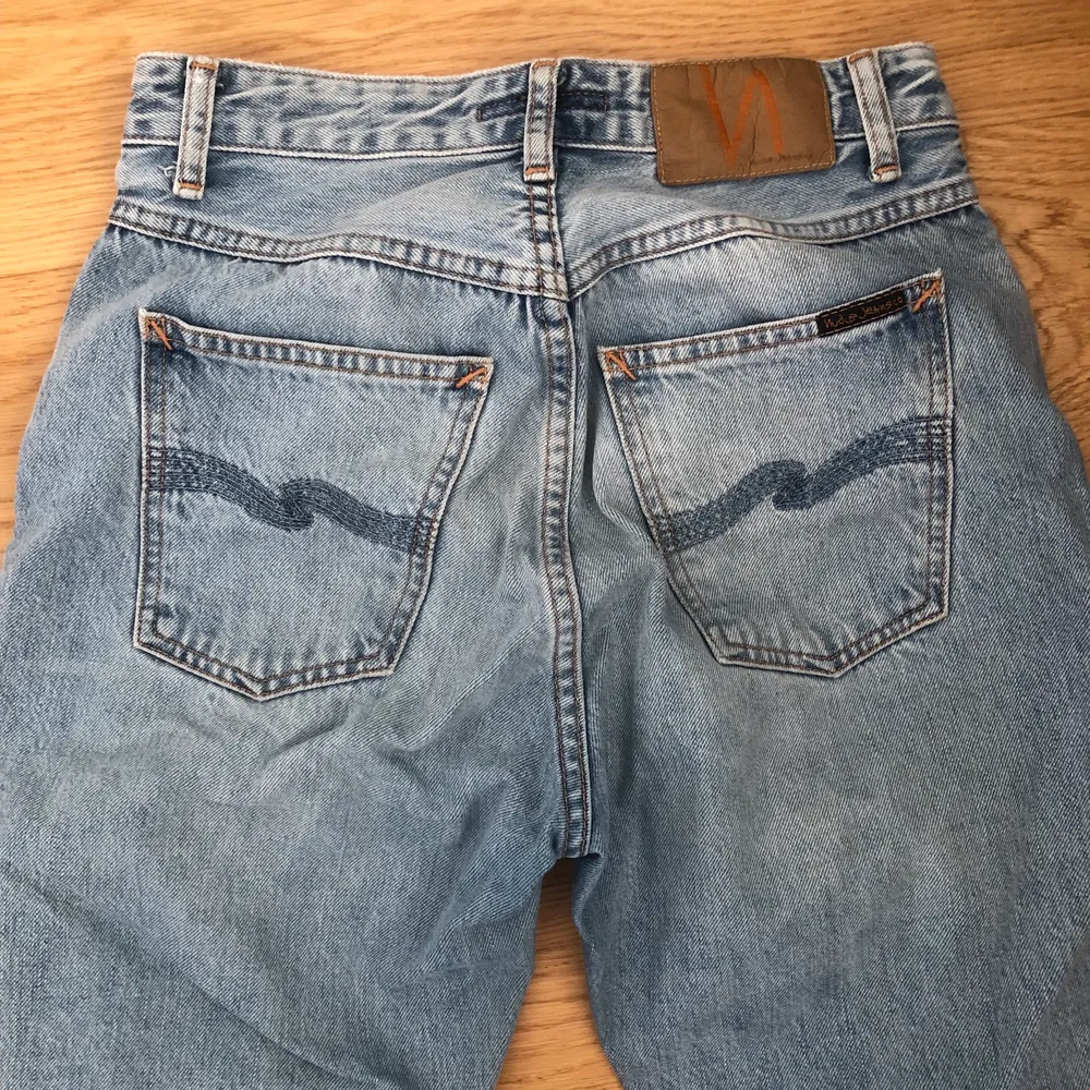 Nudie jeans . Jeans & Byxor.