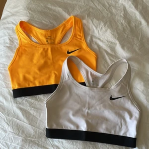 Sportbh från Nike - Säljer två stycken sportbh från Nike! Sparsamt använda, två för 120 en för 75!🧡 Köparen står för frakten🤍