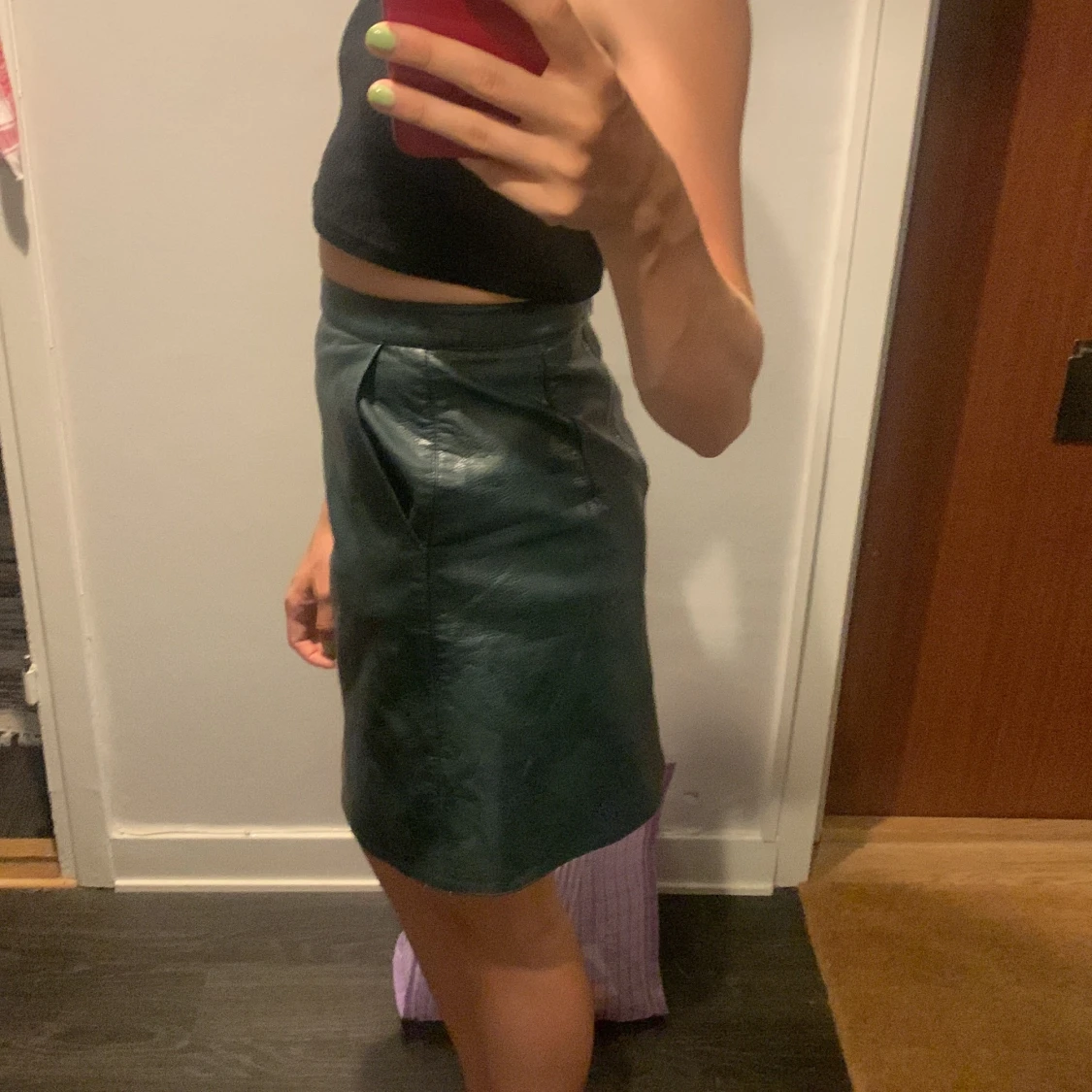 Grön läderkjol - 90