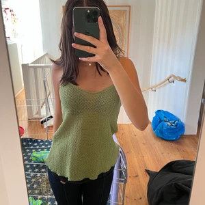 grönt linne - Använd endast 1 gång så är som ny! 💚💚  (toppen har ej kommit i kontakt med hö!)