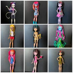 Monster High dockor med olika priser, har även playsets om någon är intresserad 😊 