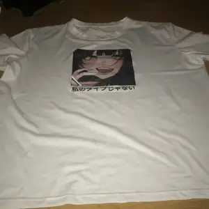 Säljer yumeko T-shirt i stlr XXXL  Köparen står för frakt  