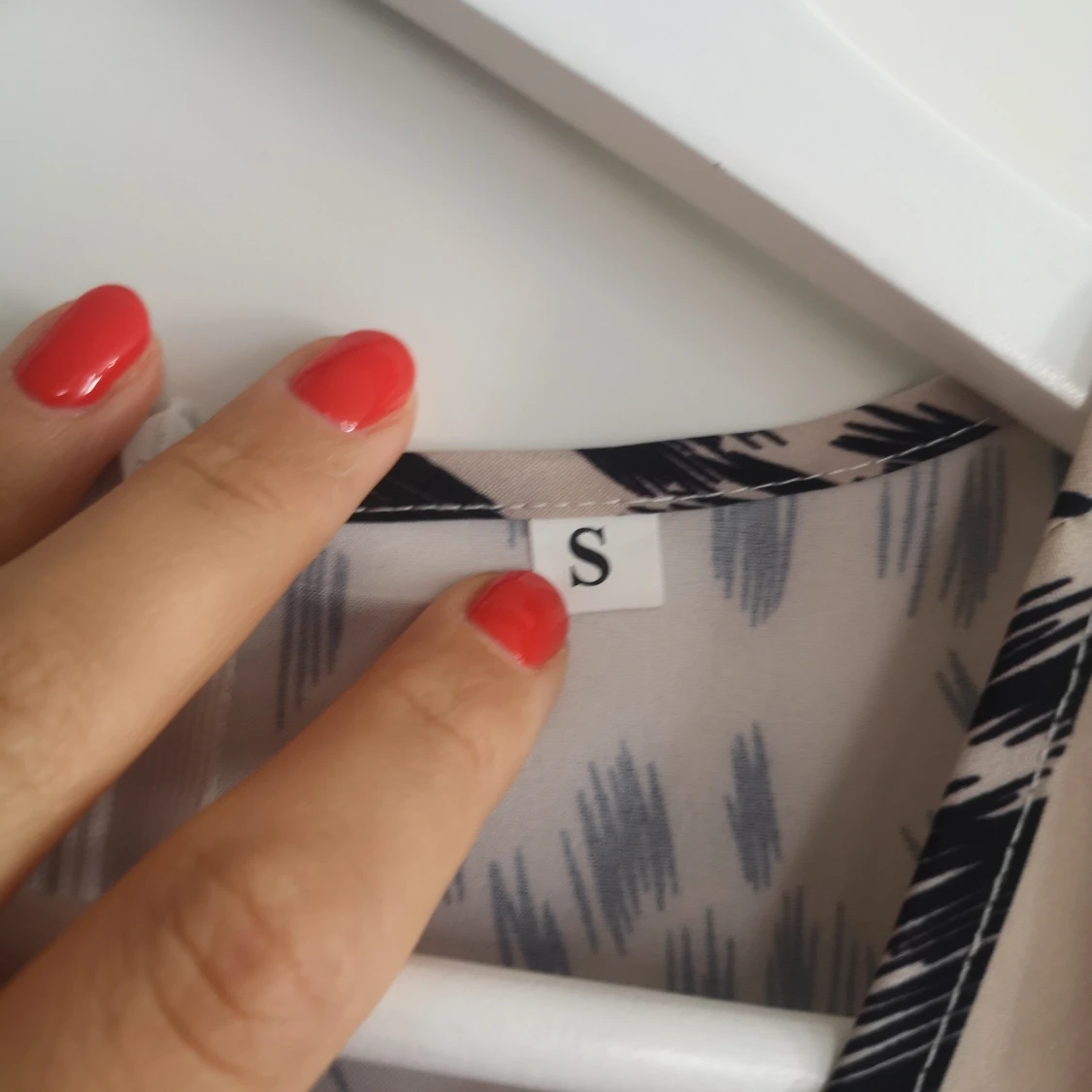 Oanvänd klänning Storlek d - 91