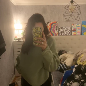 stickad tröja!!! - Fett söt stickad tröja perfekt till sommaren!