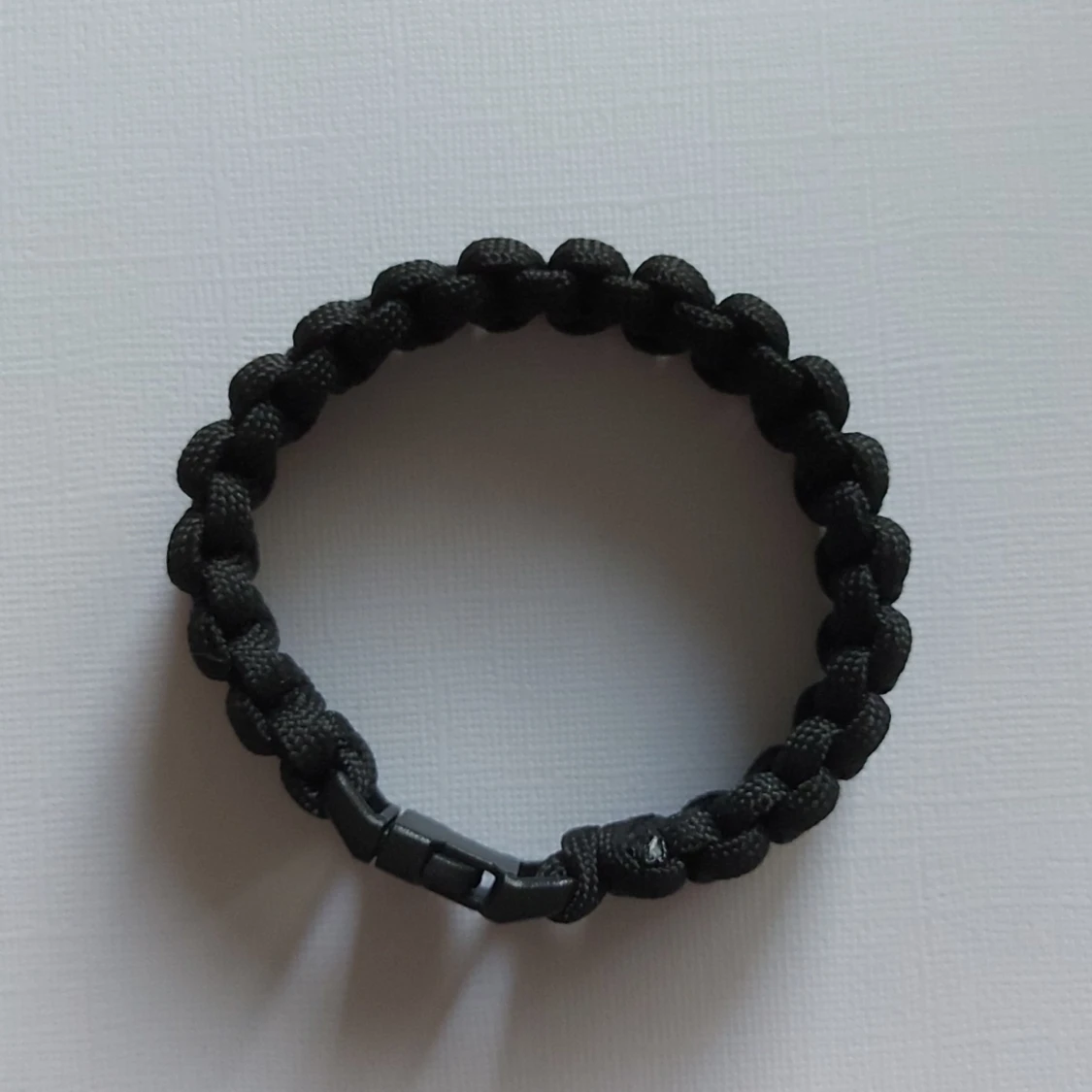 Armband av makrame, helt ny