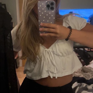 Vit topp - Fin vit topp perfekt till sommaren 🤍