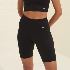 AIM’N shorts - Aldrig använda då de är för små för mig. Frakten betalar köparen, skriv om du har frågor 🤍