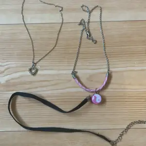 3 olika halsband för 10kr styck