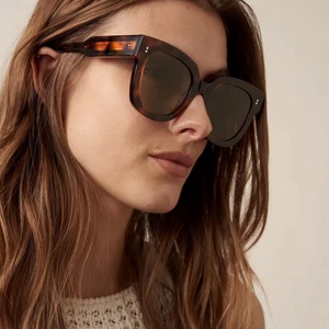 Chimi solglasögon  - Supersnygga solglasögon från chimi i storleken 008 i färgen tortoise❤️❤️ dom är i mycket fint skick!