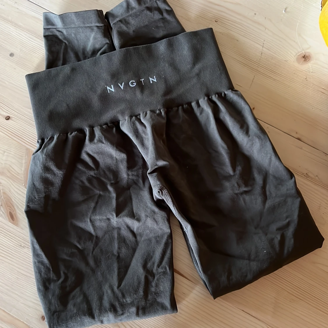 Nvgtn Olive Solid Seamless Leggings - 90